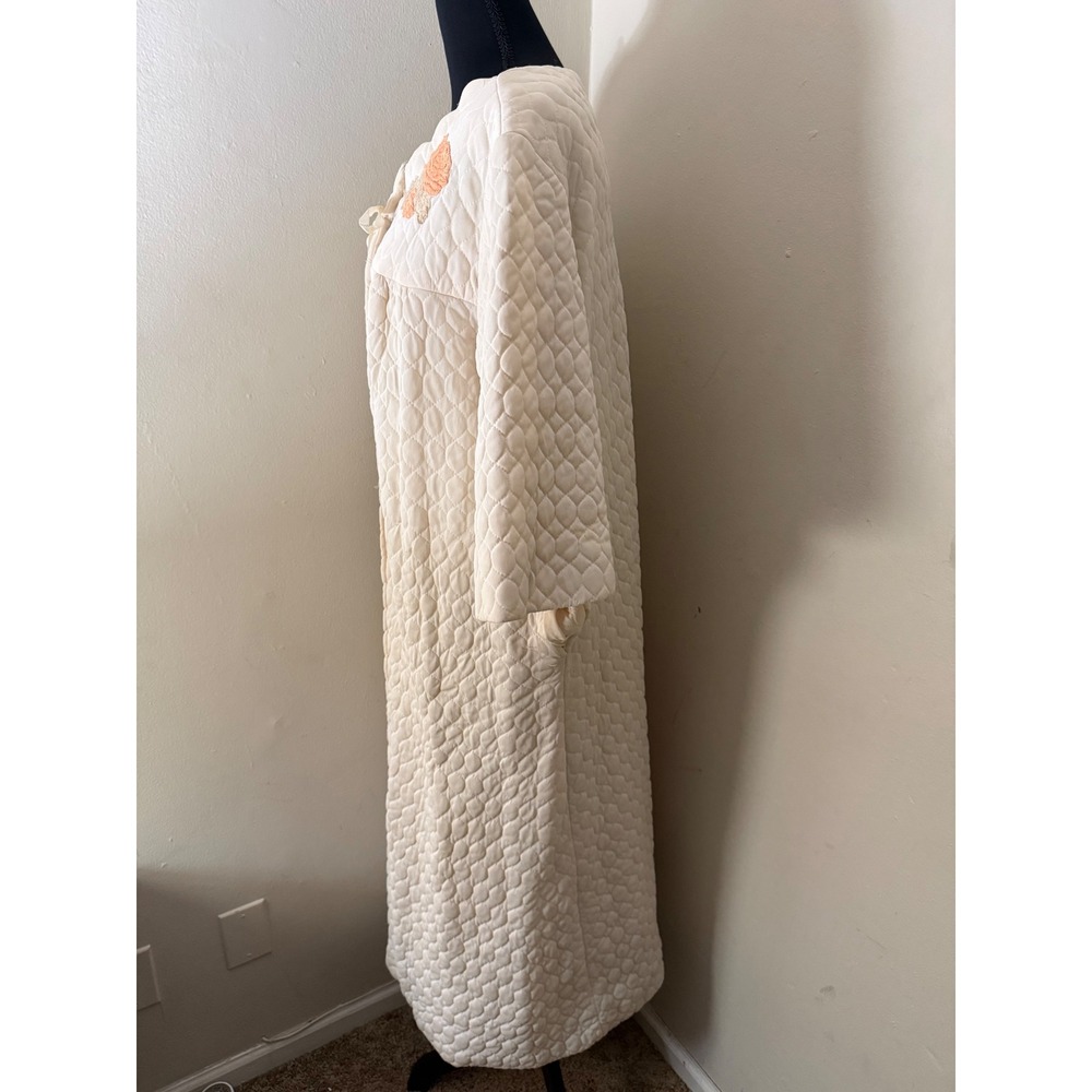 Vintage Quilted Robe Floral Embroidered Cream Long Sleeve Loungewear large - Picture 2 of 7